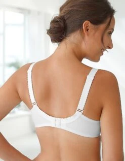 Triumph Soutien-gorge Dentelle Delicate Doreen - Sans Armatures -Élégance Nuit Soldes Boutique 701527 02 3