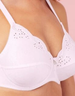 Bestform Soutien-gorge Emboîtant Emily - Avec Armatures 9 Bestform Soutien-gorge Emboîtant Emily - Avec Armatures -Élégance Nuit Soldes Boutique 701643 C00 zoomx vue4