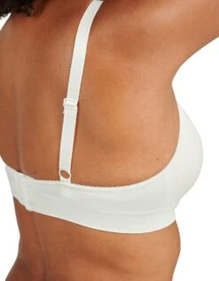 Soutien-gorge "Agathe" En Microfibre Et Dentelle Unies - Sans Armatures -Élégance Nuit Soldes Boutique 701657 C01 zoomx vue3