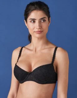 Soutien-gorge Dentelle Forme Corbeille Effet Push-up - Avec Armatures