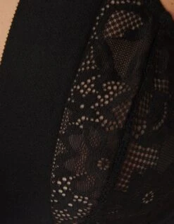 Triumph Soutien-gorge Plongeant Vivid Spotlight - Sans Armatures 9 Triumph Soutien-gorge Plongeant Vivid Spotlight - Sans Armatures -Élégance Nuit Soldes Boutique 701928 C01 zoom detailRFP