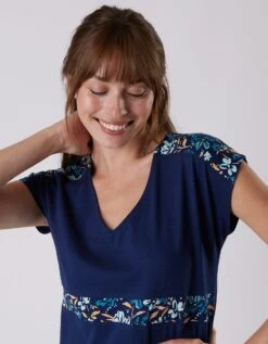 Chemise De Nuit Manches Courtes Imprimé Placé "jardin Secret" -Élégance Nuit Soldes Boutique 703087 C01 zoomx vue6