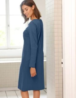 Chemise De Nuit Longue - Imprimé Fantaisie 6 Chemise De Nuit Longue - Imprimé Fantaisie -Élégance Nuit Soldes Boutique 703219 C00 zoomx vue3