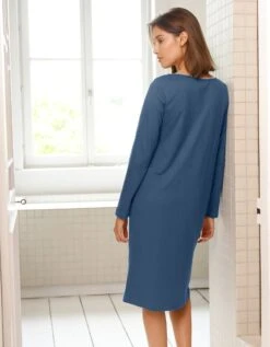 Chemise De Nuit Longue - Imprimé Fantaisie 7 Chemise De Nuit Longue - Imprimé Fantaisie -Élégance Nuit Soldes Boutique 703219 C00 zoomx vue4