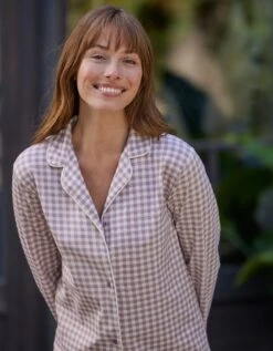 Chemise De Nuit Boutonnée Imprimé Petits Carreaux 11 Chemise De Nuit Boutonnée Imprimé Petits Carreaux -Élégance Nuit Soldes Boutique 703239 C02 zoomx vue6