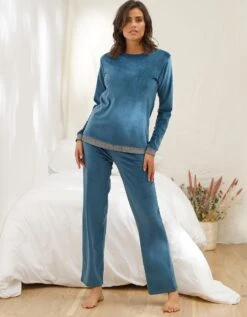 Pyjama Pantalon Velours Stretch Détails Scintillants 11 Pyjama Pantalon Velours Stretch Détails Scintillants -Élégance Nuit Soldes Boutique 703468 C01 zoomx vue5