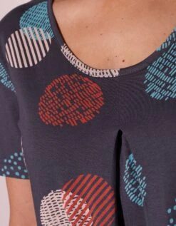 Chemise De Nuit Longue Imprimée Graphique -Élégance Nuit Soldes Boutique 703503 C01 zoomx vue6