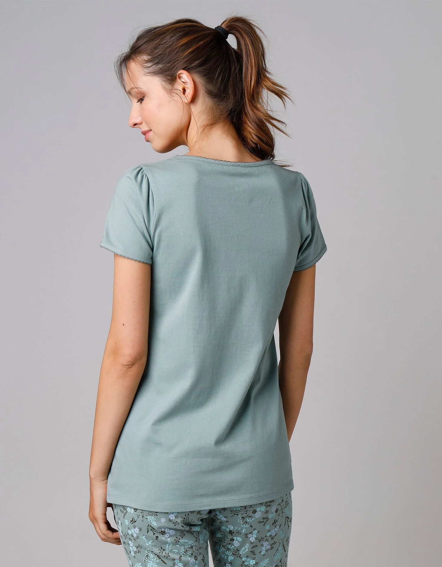 Tee-shirt De Pyjama Manches Courtes Imprimé Base Fleurs 7 Tee-shirt De Pyjama Manches Courtes Imprimé Base Fleurs – Image 7