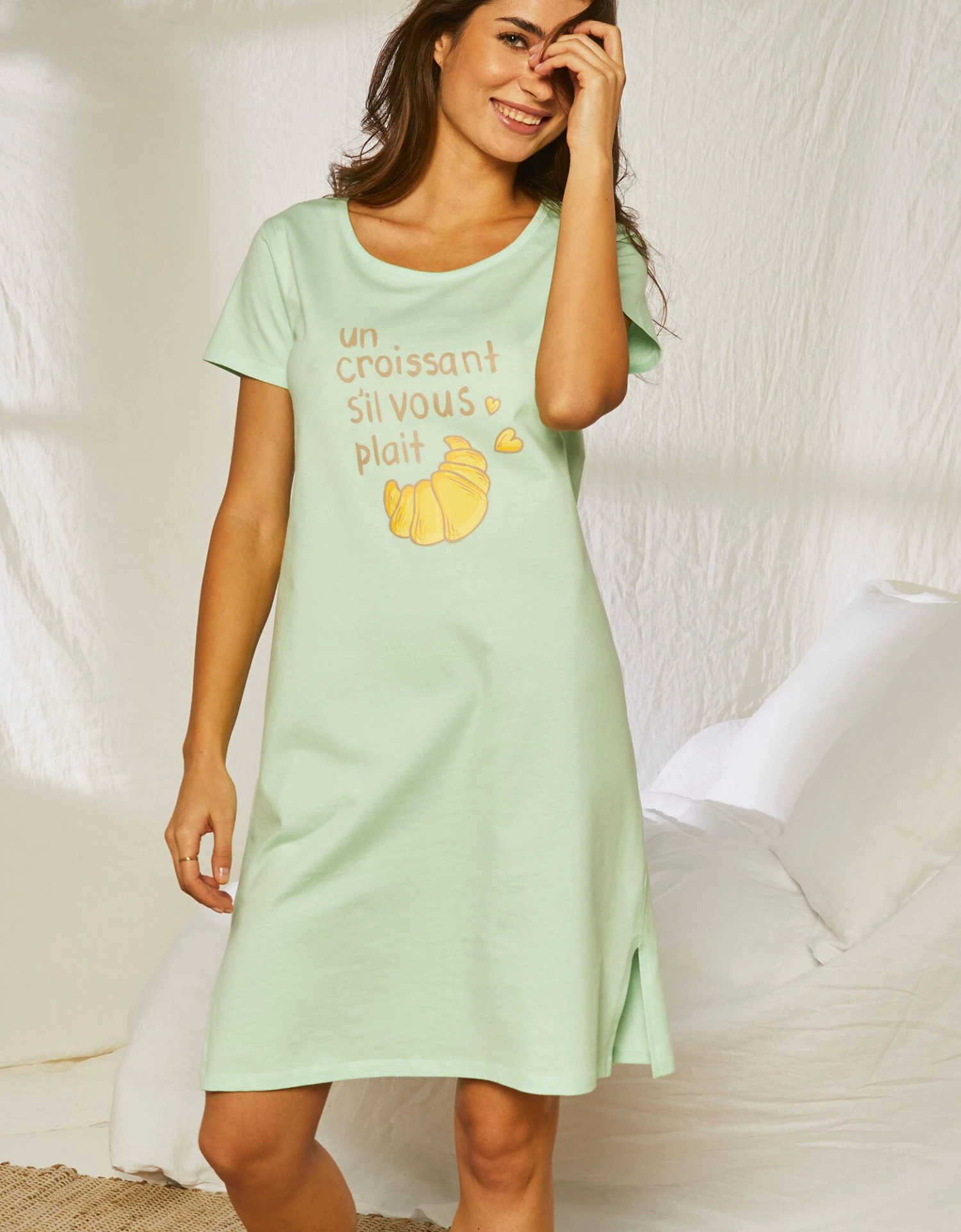 Chemise De Nuit Courte En Coton Motif Croissant Manches Courtes 1 Chemise De Nuit Courte En Coton Motif Croissant Manches Courtes