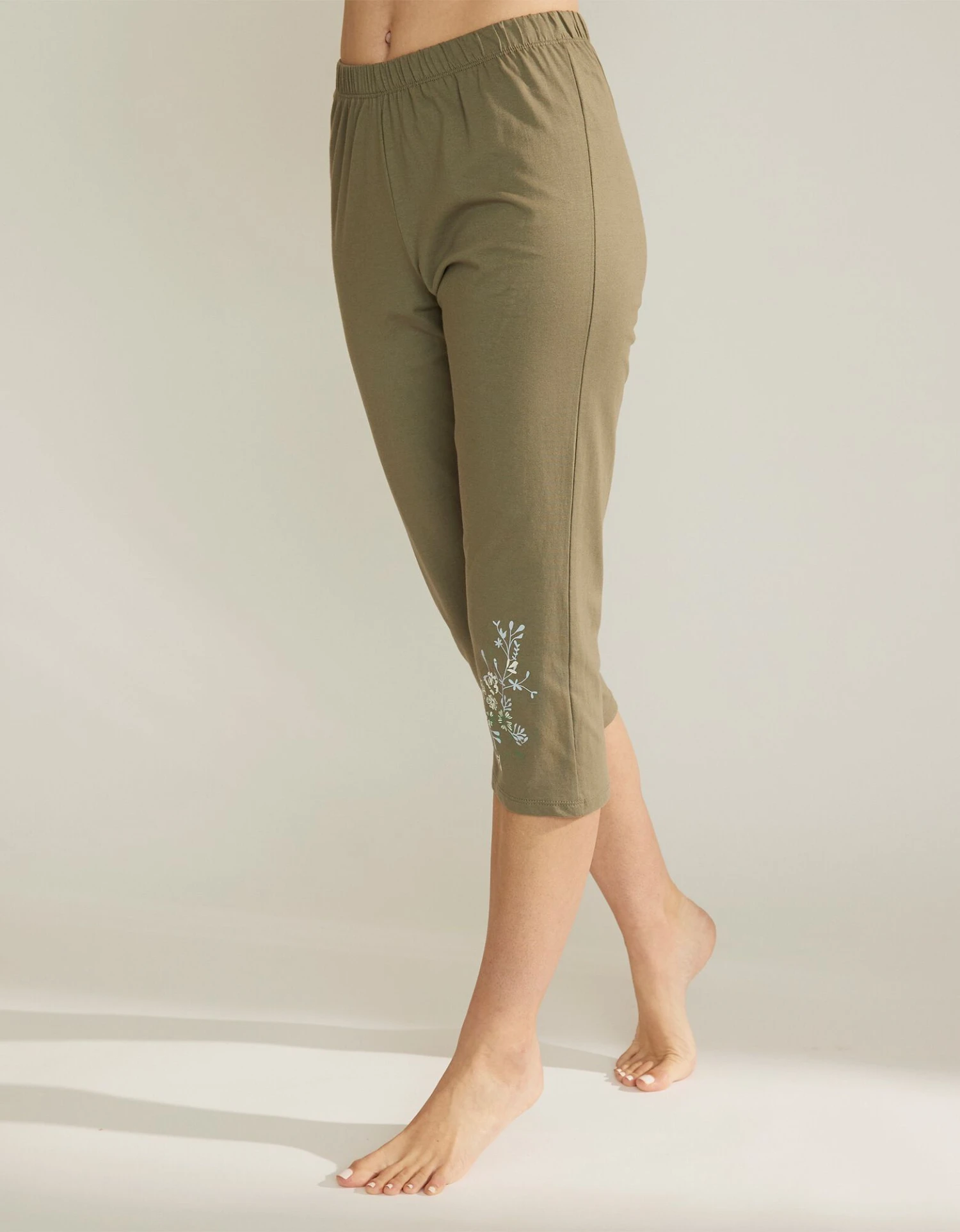 Pantacourt De Pyjama Imprimé Placé Fleurs 3 Pantacourt De Pyjama Imprimé Placé Fleurs – Image 3