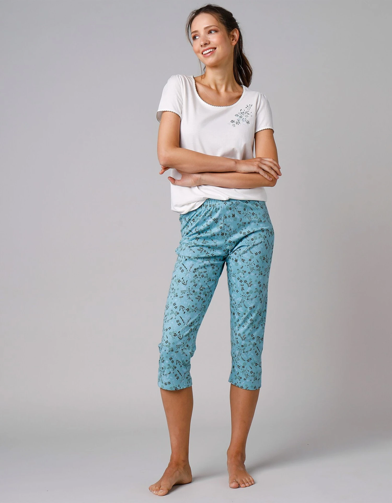 Pantacourt De Pyjama Imprimé Fleurs 3 Pantacourt De Pyjama Imprimé Fleurs – Image 3