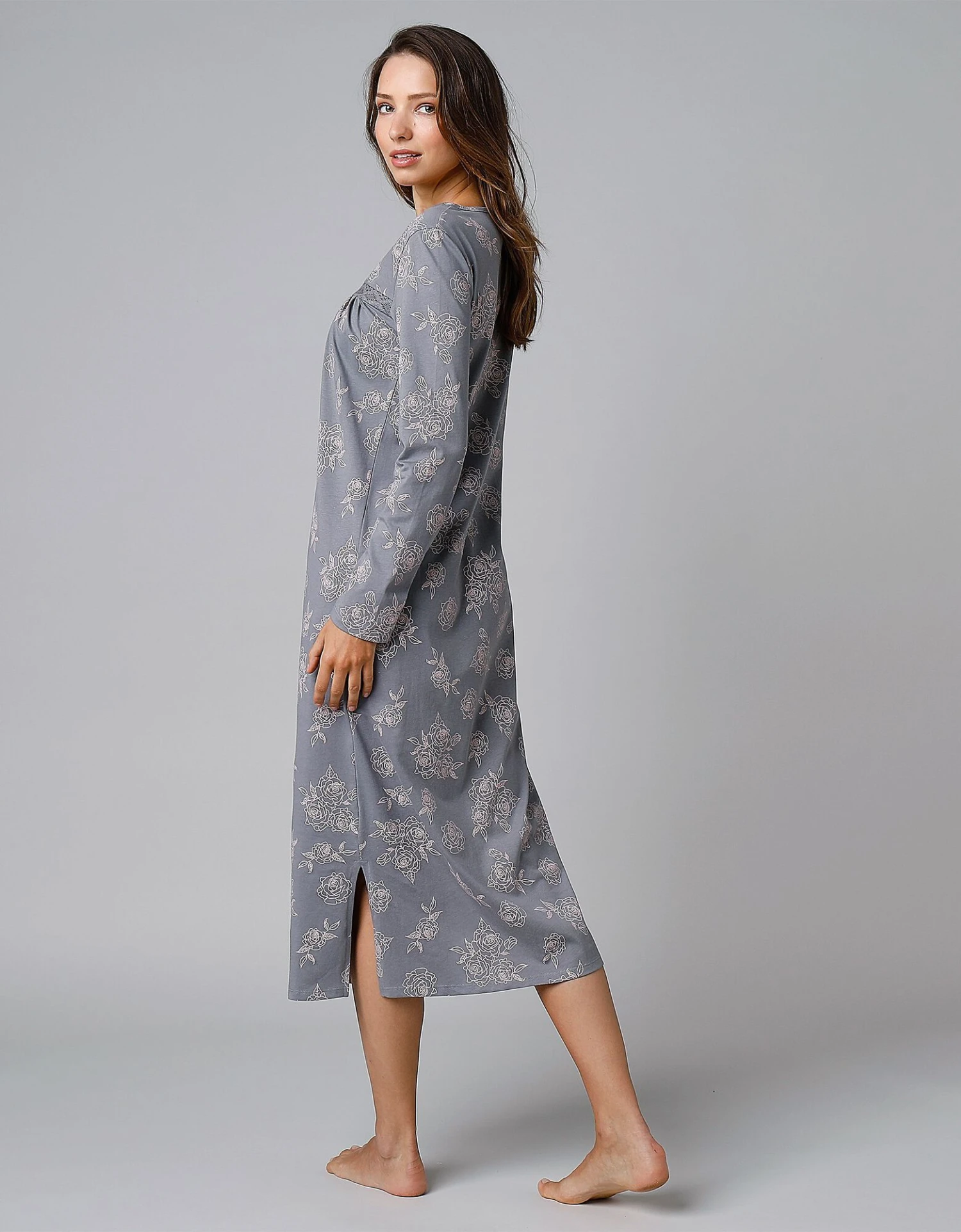 Chemise De Nuit Longue Manches Longues Imprimée "roses" 6 Chemise De Nuit Longue Manches Longues Imprimée "roses" – Image 6