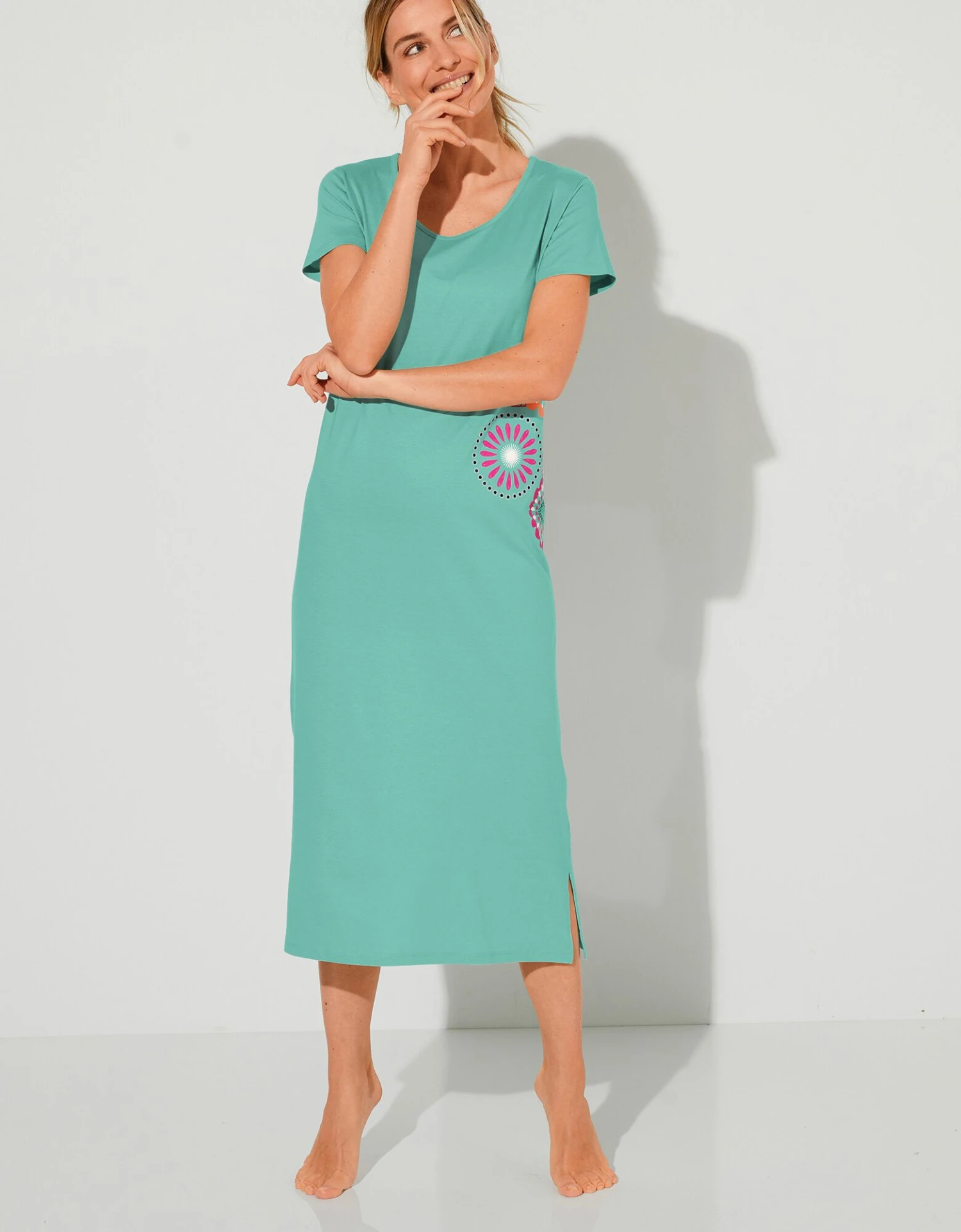 Chemise De Nuit Longue Imprimé Rosaces 5 Chemise De Nuit Longue Imprimé Rosaces – Image 5