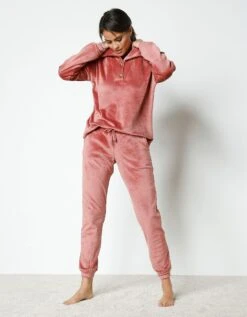 Pyjama Velours Stretch Manches Longues Col Boutonné -Élégance Nuit Soldes Boutique 703933 C02 zoomx vue4