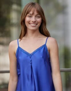 Nuisette Satin Uni Décolleté Dentelle -Élégance Nuit Soldes Boutique 706187 C01 zoomx vue3