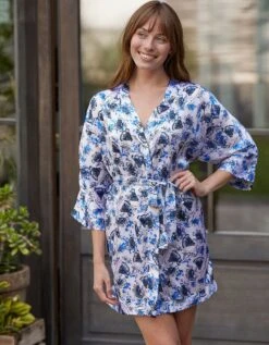 Peignoir Court Forme Kimono Satin Imprimé Fleuri