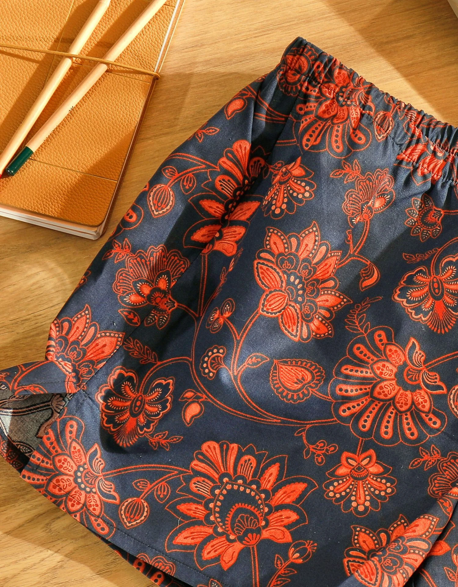 Caleçon Imprimé + Chouchou élastiqué Assorti - Collection Upcycling 2 Caleçon Imprimé + Chouchou élastiqué Assorti - Collection Upcycling – Image 2